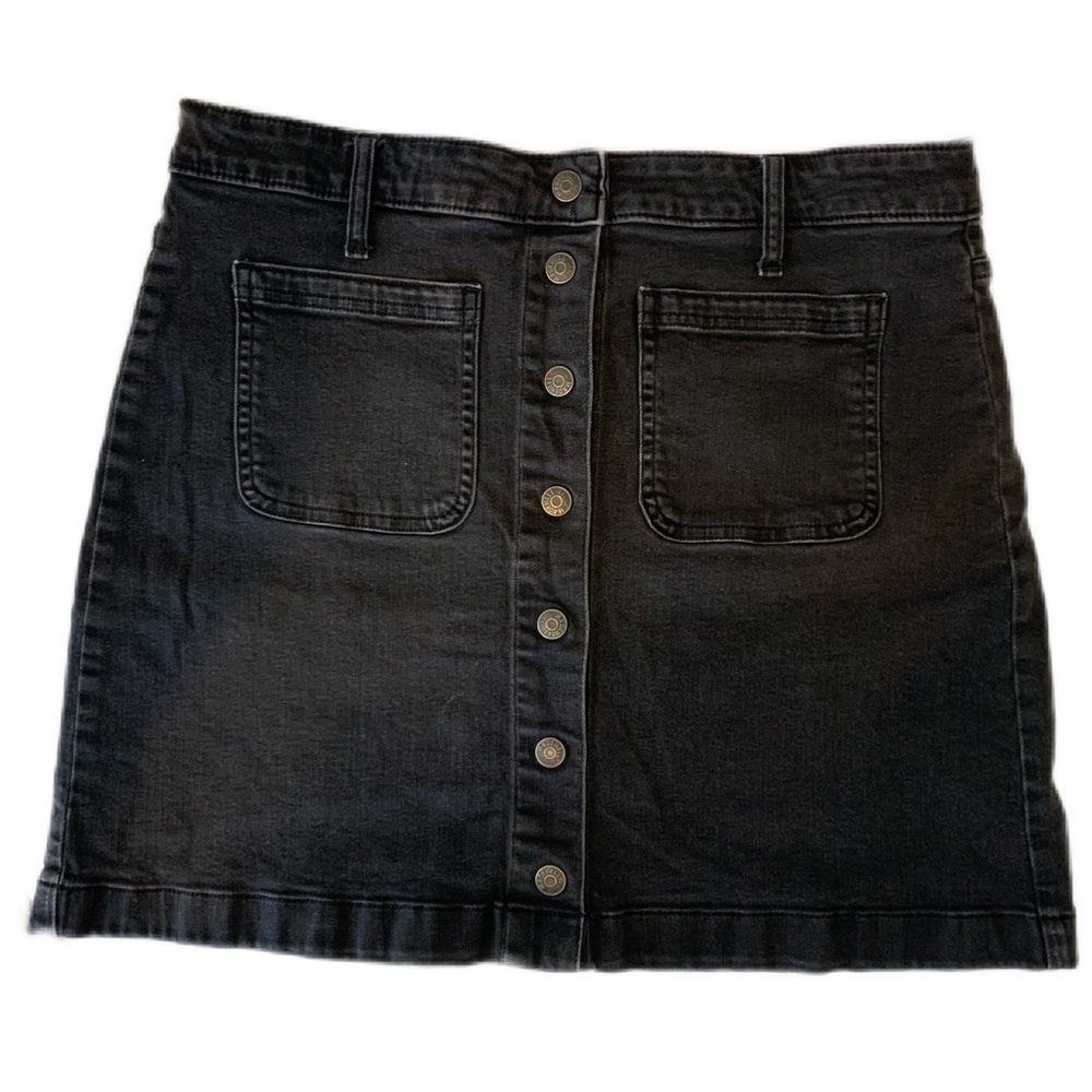 Madewell SZ 32 Black Snap/Button Down Denim Skirt
